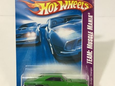 2008 Hot Wheels Team muscle mania #135 69 Dodge Charger  (EEE6) Fashion